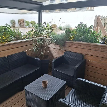 Raphaelle #6 Centre Avec Parking アパート